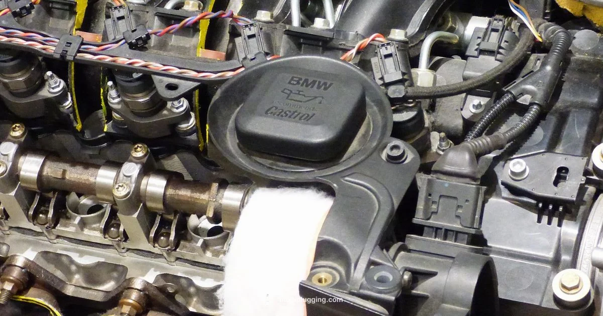 Oil in Spark Plug Well Oil in Spark Plug Well - MultiPlugging